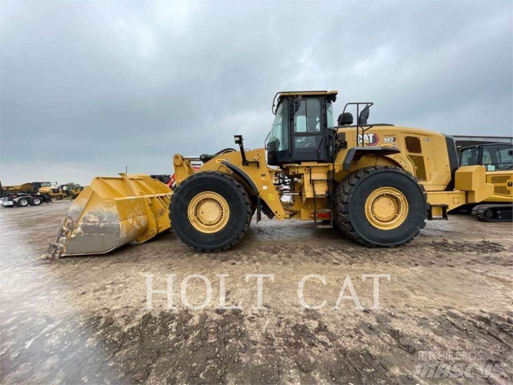 CAT 982 Фронтальные погрузчики