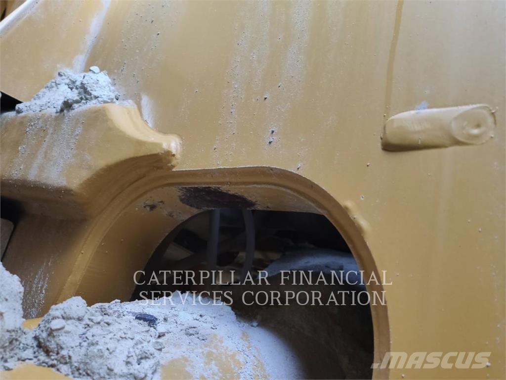 CAT 982-14XE Фронтальные погрузчики