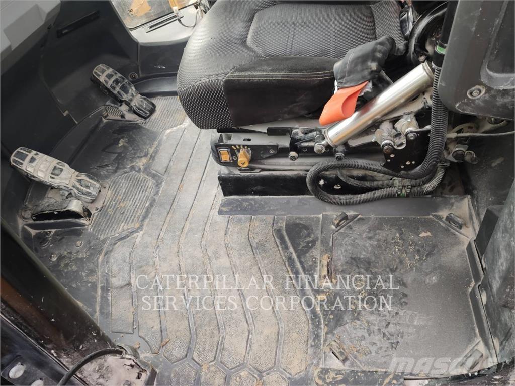 CAT 982-14XE Фронтальные погрузчики