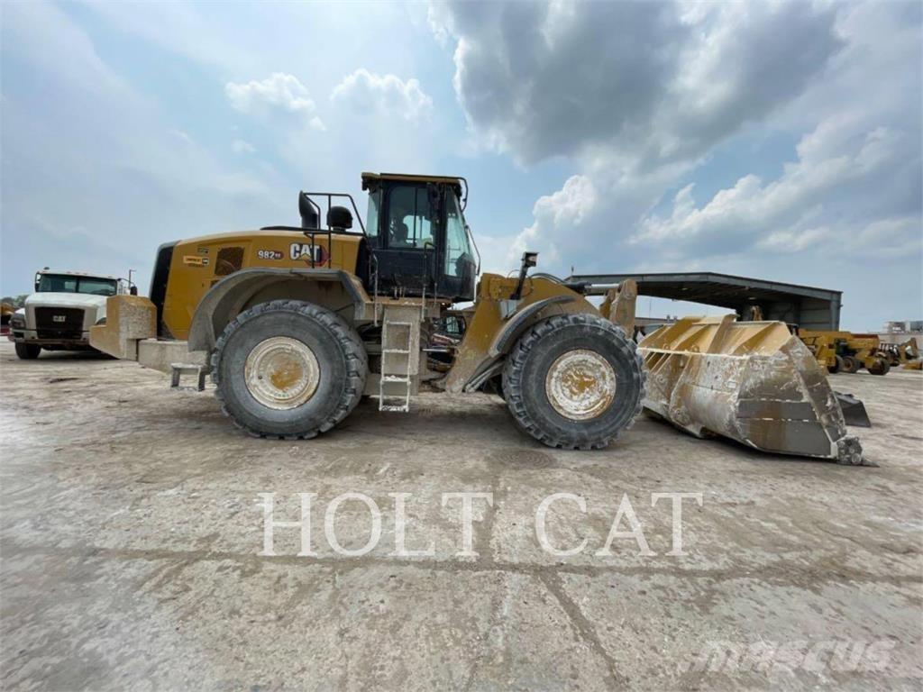 CAT 982 XE Фронтальные погрузчики