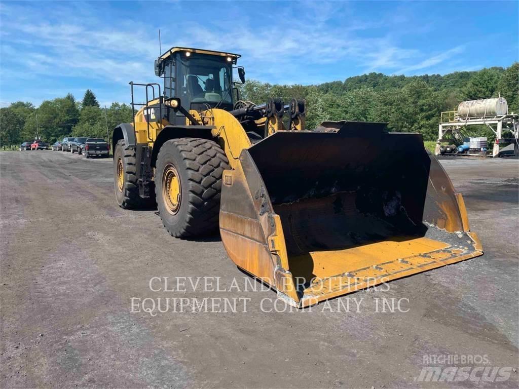 CAT 982M Фронтальные погрузчики