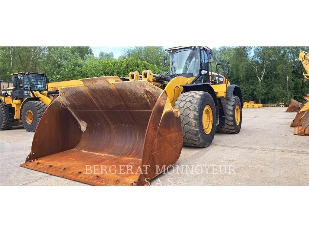 CAT 982M Фронтальные погрузчики