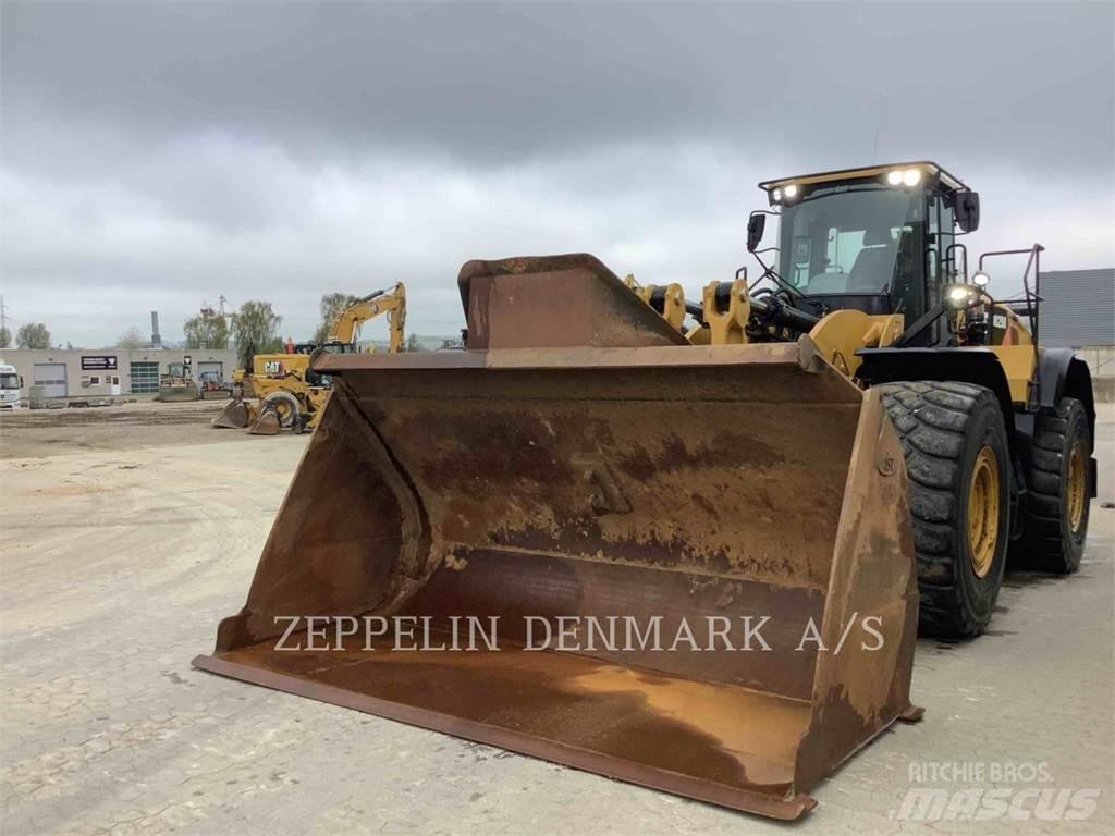 CAT 982M Фронтальные погрузчики