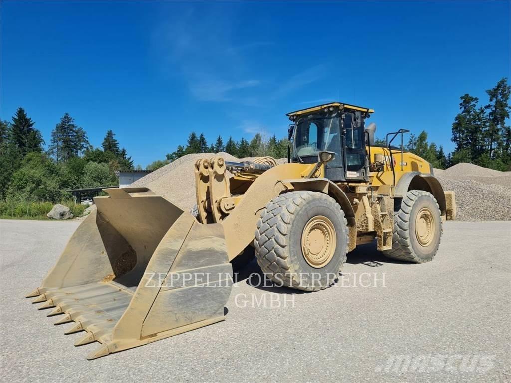 CAT 982M Фронтальные погрузчики