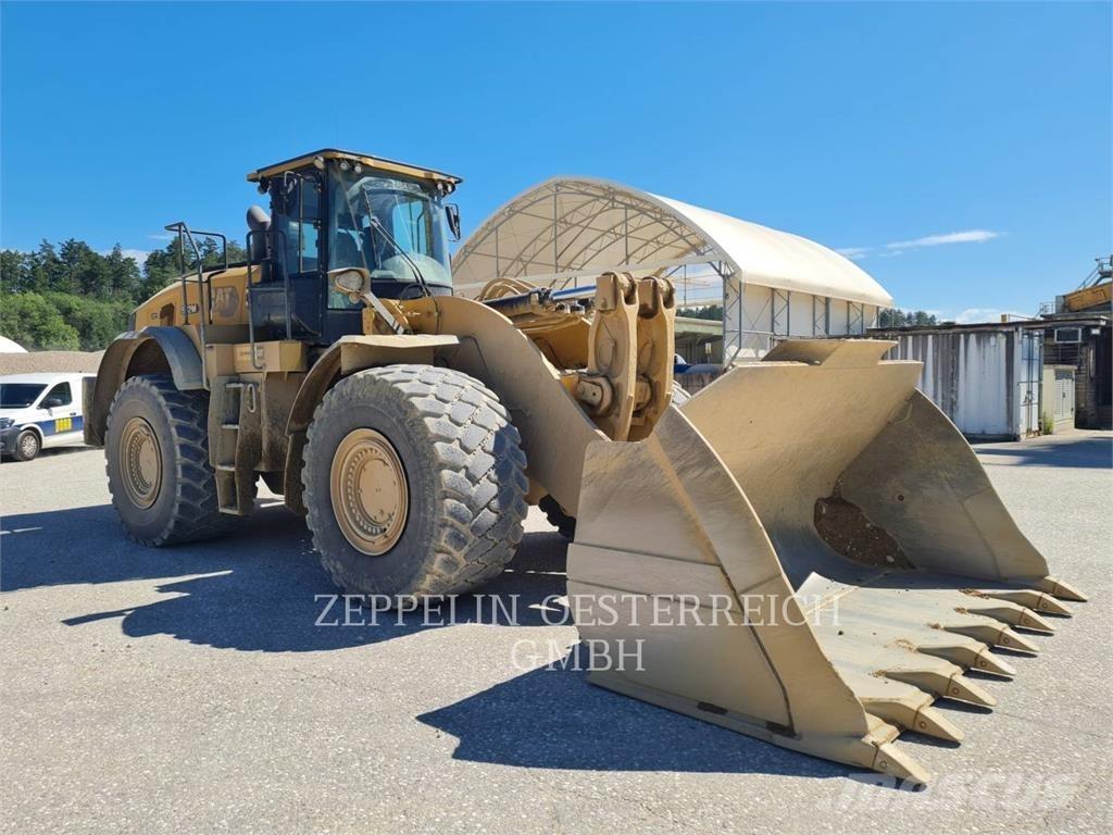 CAT 982M Фронтальные погрузчики