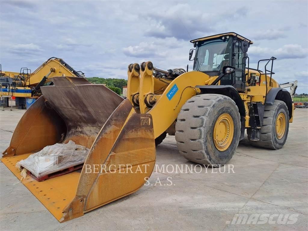 CAT 982M Фронтальные погрузчики