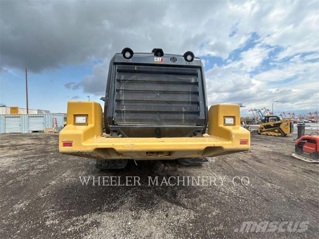 CAT 982M Фронтальные погрузчики