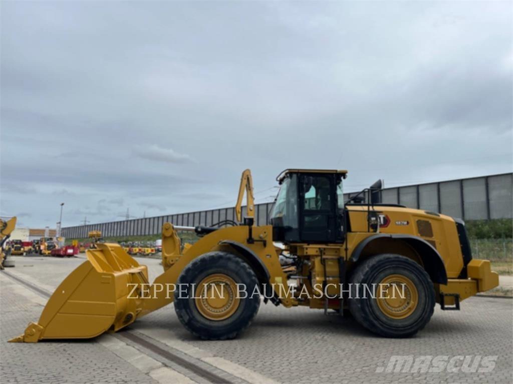 CAT 982M Фронтальные погрузчики
