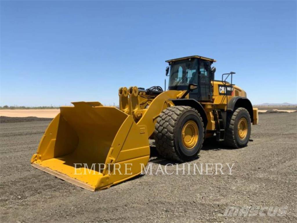 CAT 982M Фронтальные погрузчики