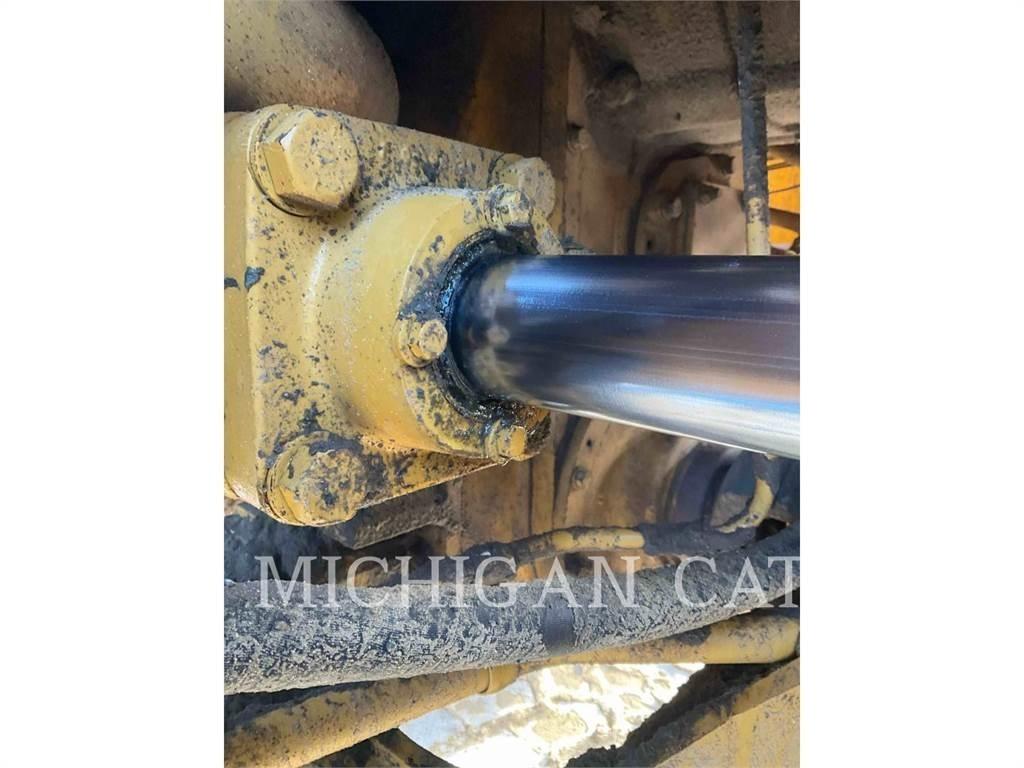CAT 988F Фронтальные погрузчики
