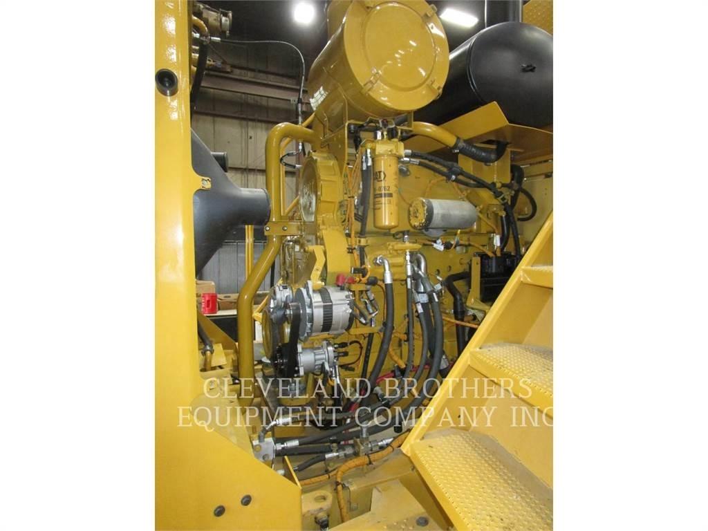 CAT 988H Фронтальные погрузчики