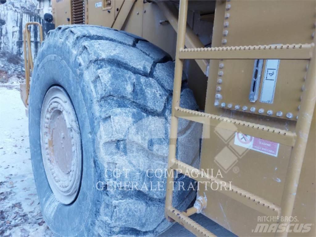 CAT 988H Фронтальные погрузчики