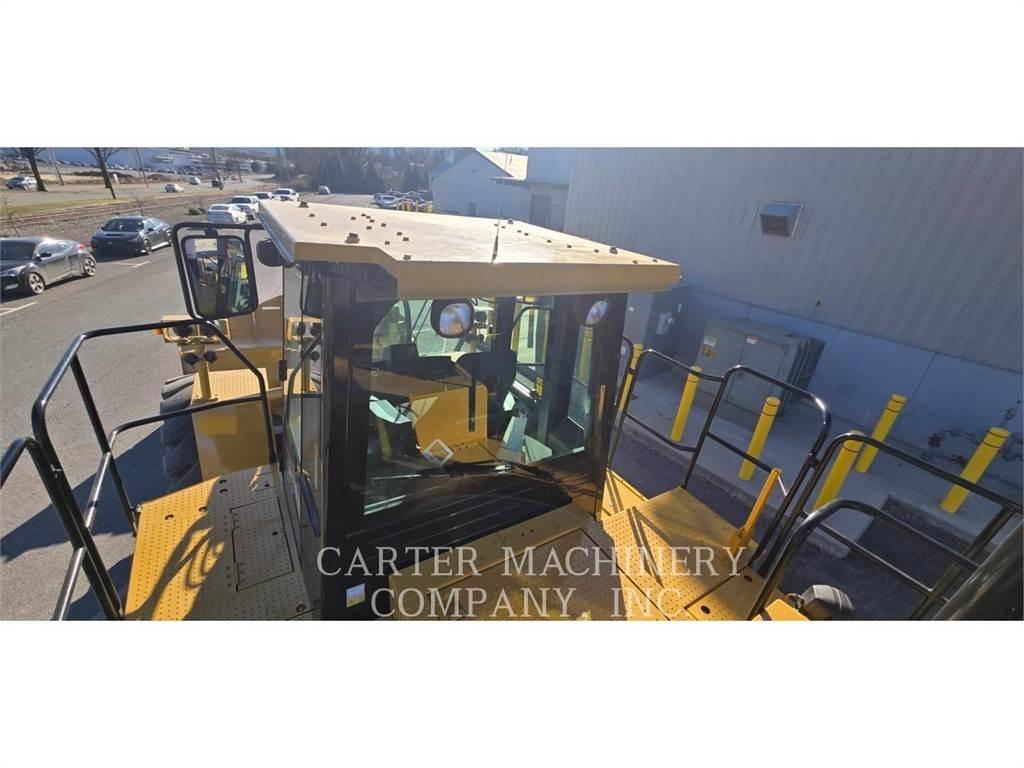 CAT 988H RBLD Фронтальные погрузчики