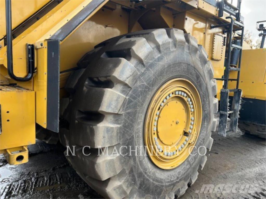 CAT 988K Фронтальные погрузчики