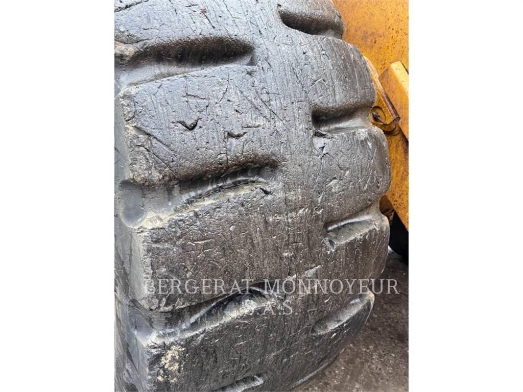 CAT 988K Фронтальные погрузчики