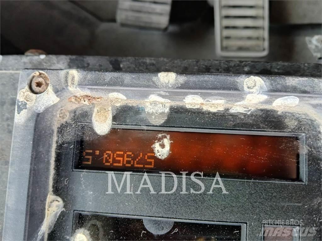 CAT 992G Фронтальные погрузчики