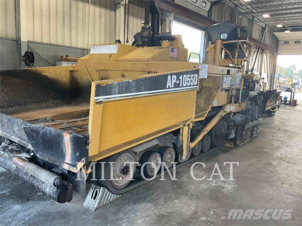 CAT AP-1055D Асфальтоукладчики