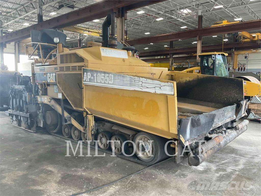 CAT AP-1055D Асфальтоукладчики