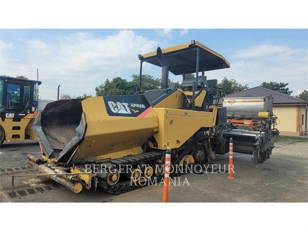 CAT AP-655D Асфальтоукладчики