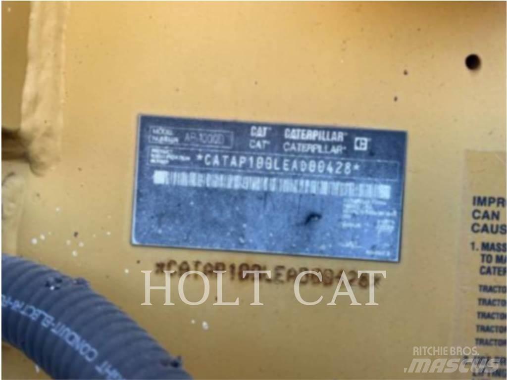 CAT AP1000D Грунтовые катки