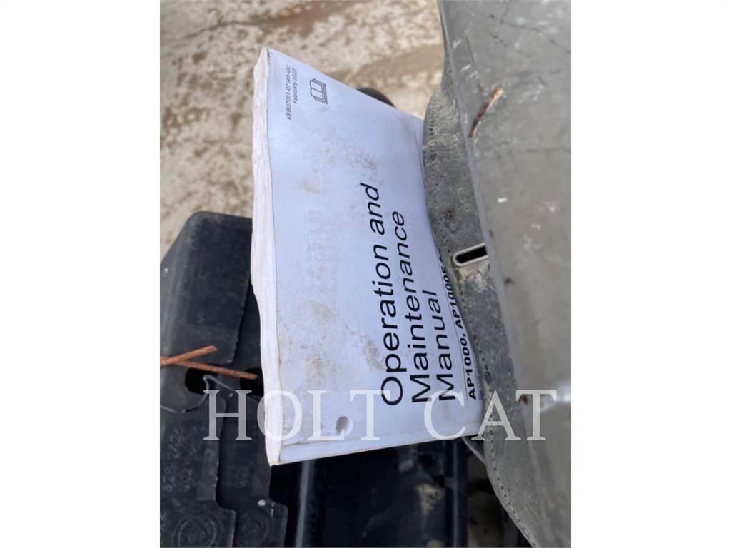 CAT AP1000F Грунтовые катки