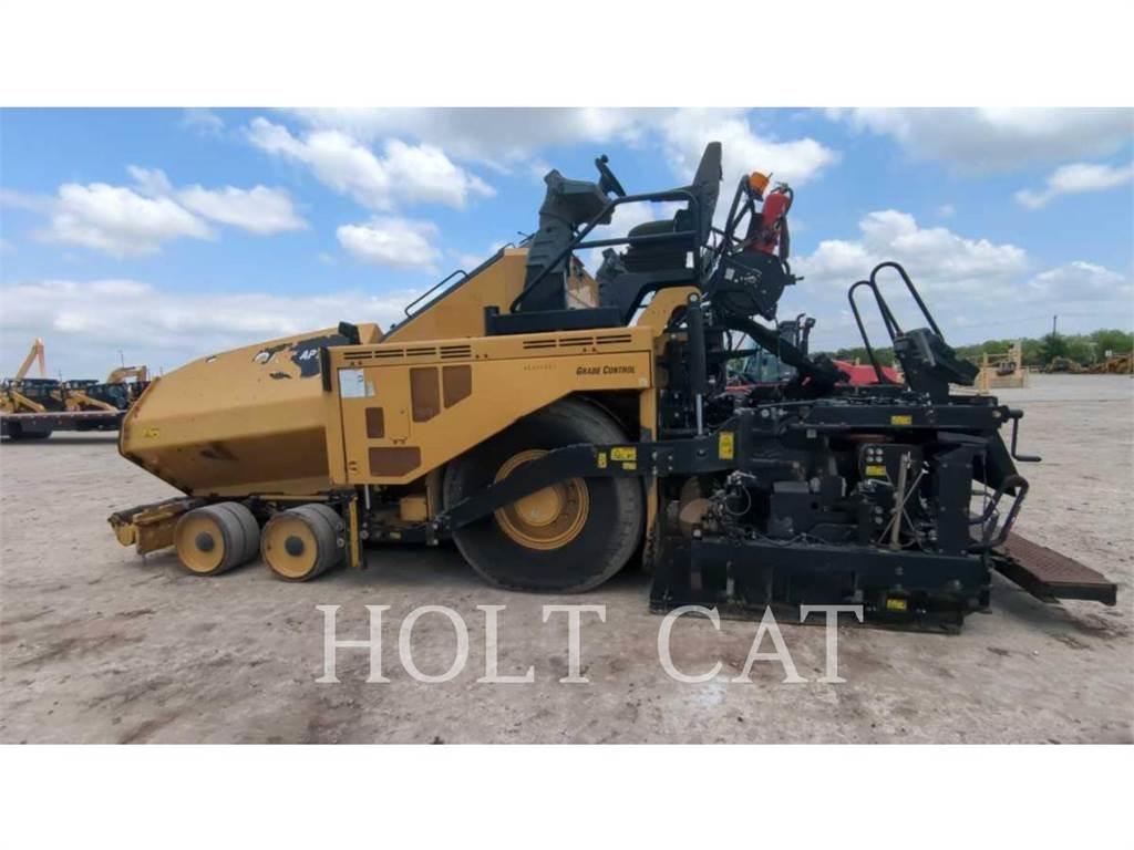 CAT AP1000F Грунтовые катки