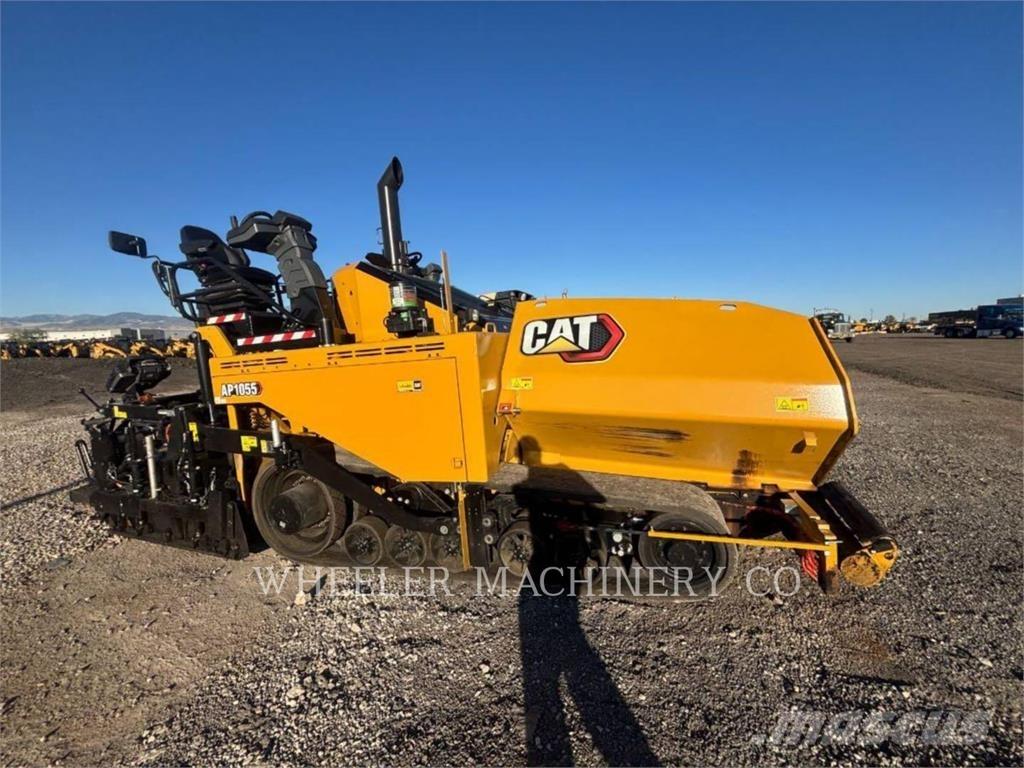 CAT AP1055 Асфальтоукладчики