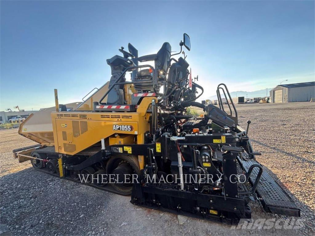 CAT AP1055 Асфальтоукладчики