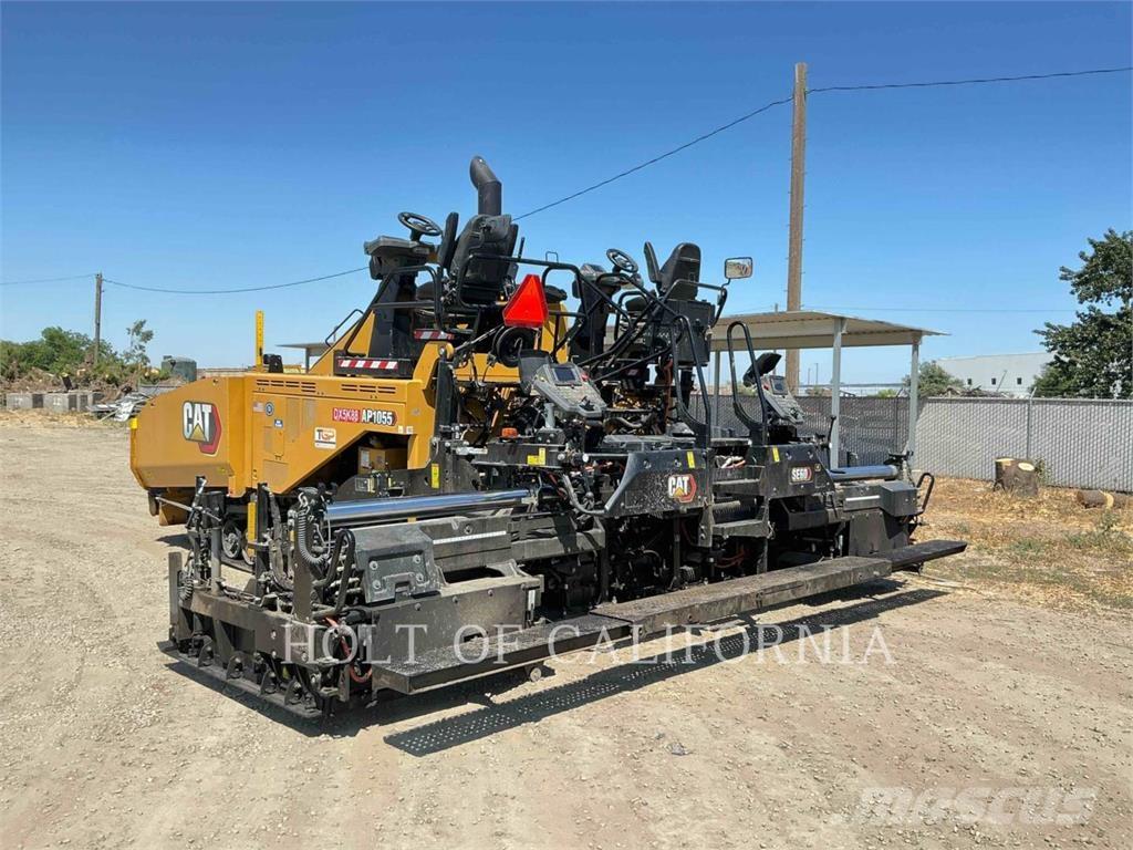CAT AP1055 Асфальтоукладчики