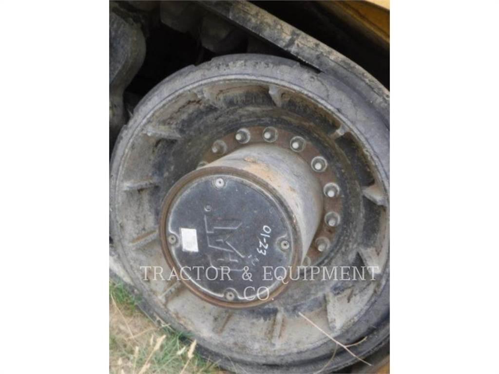 CAT AP1055D Асфальтоукладчики