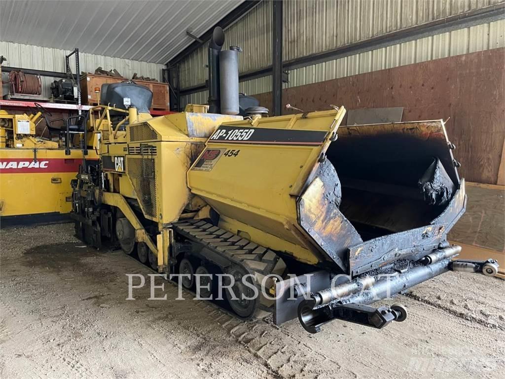 CAT AP1055D Асфальтоукладчики