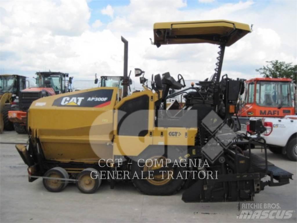 CAT AP300F Асфальтоукладчики