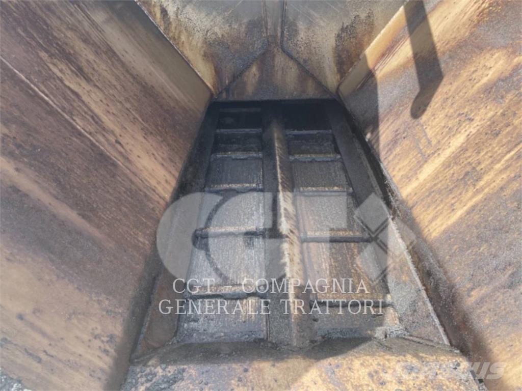 CAT AP300F Асфальтоукладчики