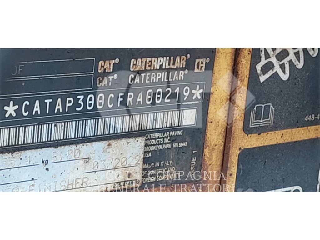 CAT AP300F Асфальтоукладчики