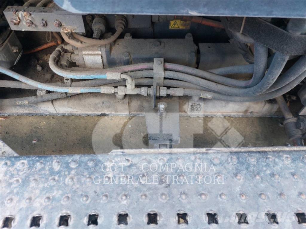 CAT AP500F Асфальтоукладчики