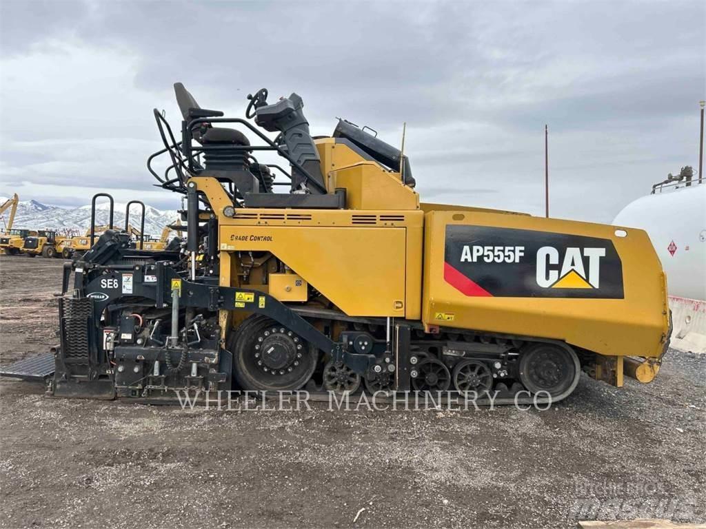 CAT AP555F Асфальтоукладчики