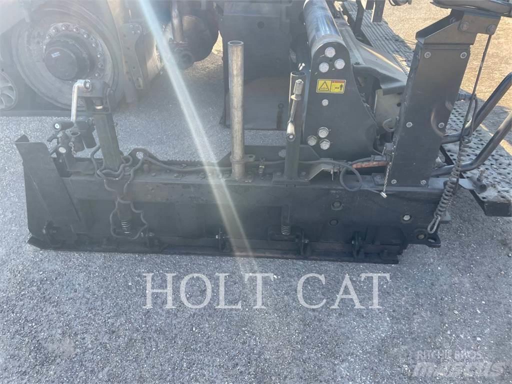 CAT AP555F Грунтовые катки