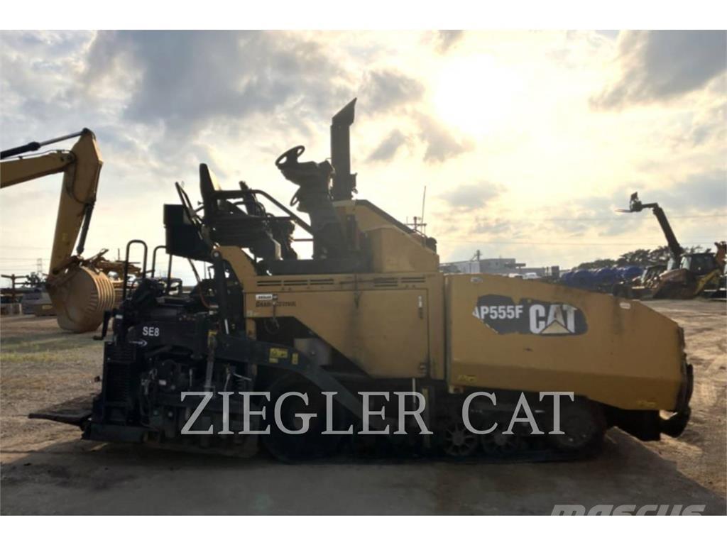 CAT AP555F Асфальтоукладчики