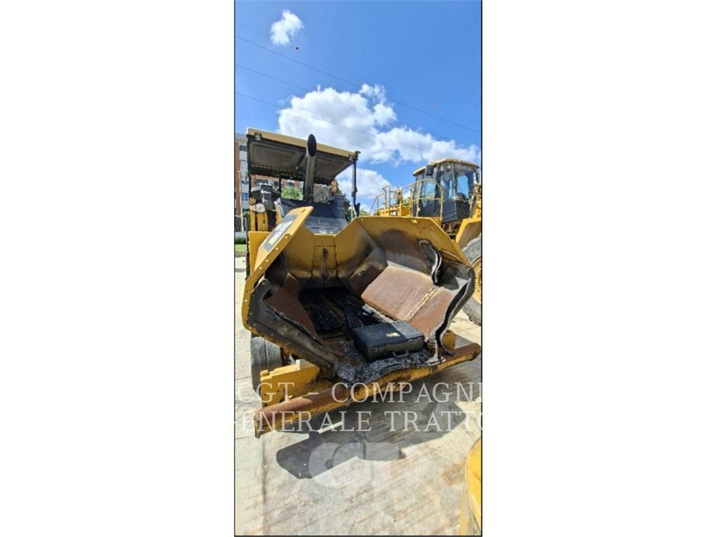 CAT AP600F Асфальтоукладчики
