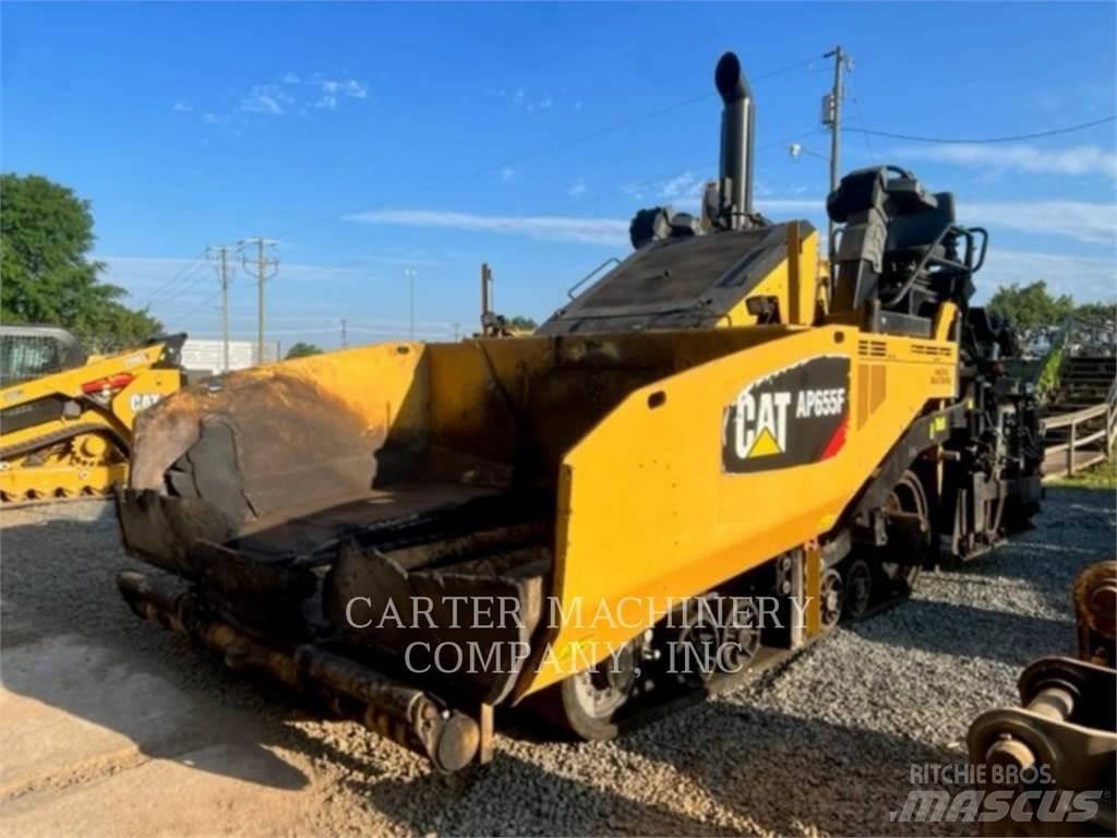 CAT AP655F Асфальтоукладчики