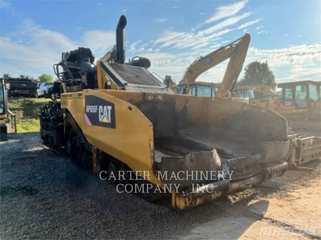 CAT AP655F Асфальтоукладчики