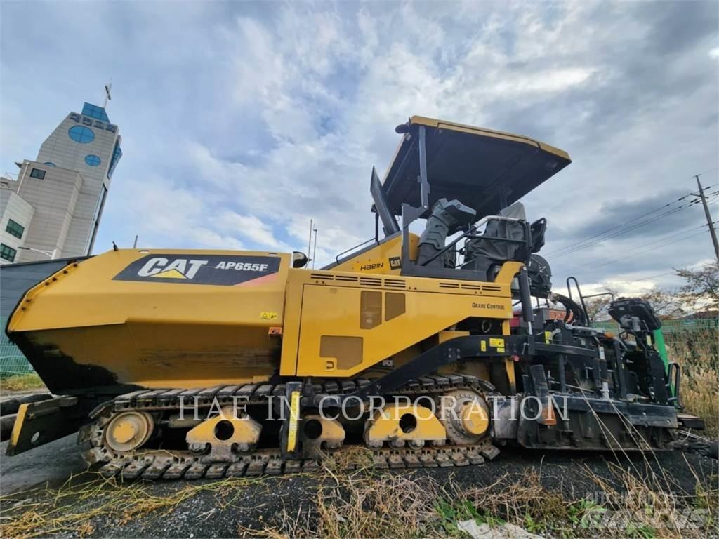 CAT AP655F Асфальтоукладчики