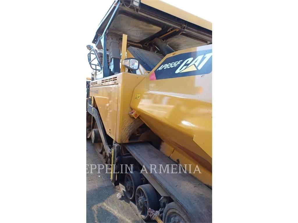 CAT AP655FLRC Асфальтоукладчики