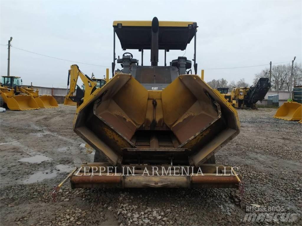 CAT AP655FLRC Асфальтоукладчики