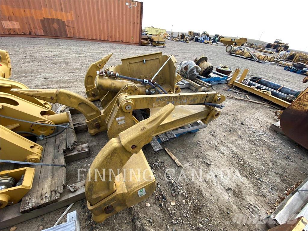 CAT ATTACHMENTS D6N Навесные рыхлители