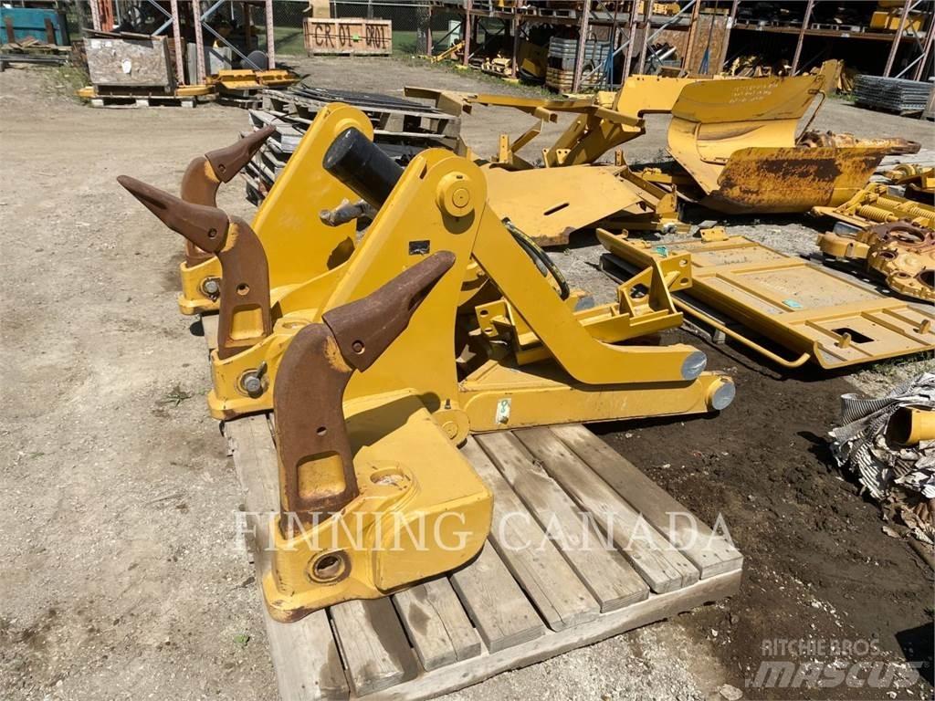 CAT ATTACHMENTS D6T Навесные рыхлители