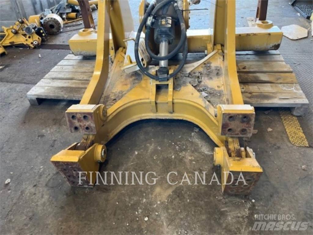 CAT ATTACHMENTS D6T Навесные рыхлители