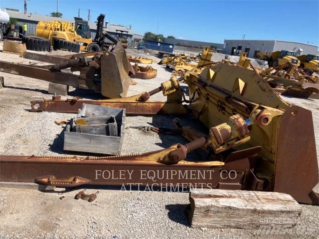 CAT BLD8TSU Гусеничные бульдозеры