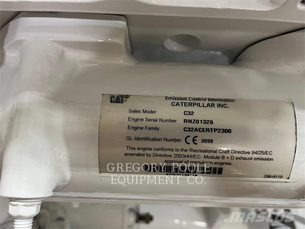 CAT C32 Судовые вспомогательные двигатели