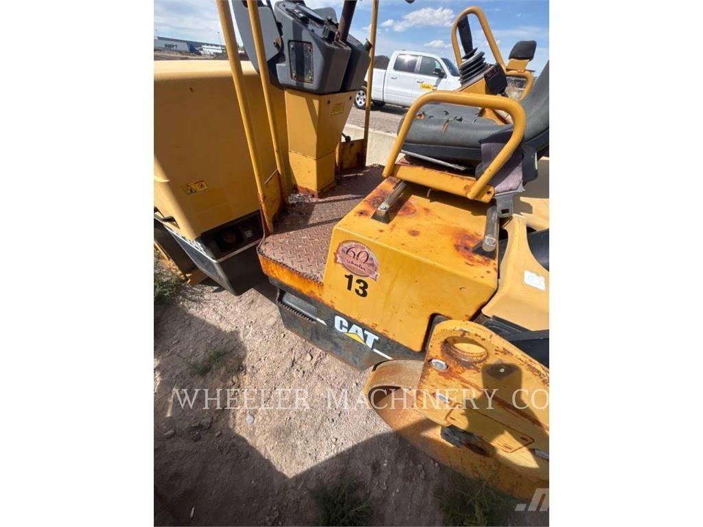 CAT CB-334E Комбинированные катки